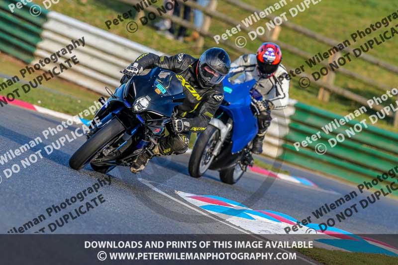 PJM Wedding Photography;enduro digital images;event digital images;eventdigitalimages;mallory park;mallory park photographs;mallory park trackday;mallory park trackday photographs;no limits trackdays;peter wileman photography;racing digital images;trackday digital images;trackday photos